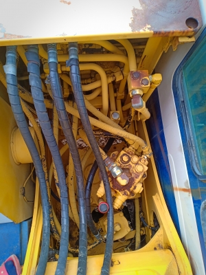 มาใหม่จ้า..KOMATSU PC60-6  เก่านอกแท้  สภาพสวย  เดิมๆๆ  ใช้งานมาแค่ 2,xxxชั่วโมง เครื่องปั๊มแห้ง..โทร 089-3818694  จ๊อย