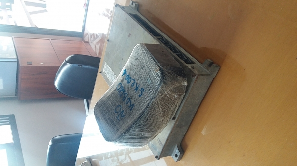 ขาย 75,000 กล่องไฟฟ้าพร้อมหน้าจอ KOBELCO sk 200-8 พร้อมใช้ รับประกันคุณภาพ ดูสินค้าได้ ปทุมธานี สามโคก 090-772-3710 090-772-3708