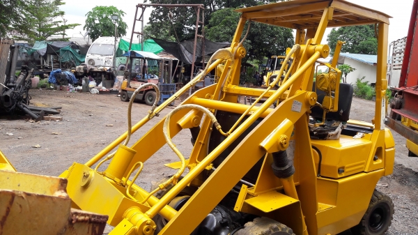 รถตักTCM SD10Z6 ดีเซล เก่าญี่ปุ่นแท้ พร้อมใช้งานโทร 084-5424150