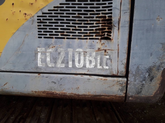 ขายรถแบ็คโฮ VOLVO EC210 ทะเบียน(เจ้าของขายเอง)