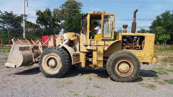 ขาย 420,000 รถตักเอวอ่อน CAT 966 เครื่องดี เกียร์ทอคร์แรงดี เอวแน่น ระบบไฮดอร์ลิคสมบูนร์ ยางดี รถพร้อมใช้งาน เอกสารซื้อขาย รถอยู่ โคราช 090-772-3710 090-772-3708 ขาย 420,000 รถตักเอวอ่อน CAT 966 เครื่องดี เกียร์ทอคร์แรงดี เอวแน่น ระบบไฮดอร์ลิคสมบูนร์ ยางดี รถพร้อมใช้งาน เอกสารซื้อขาย รถอยู่ โคราช 090-772-3710 090-772-3708