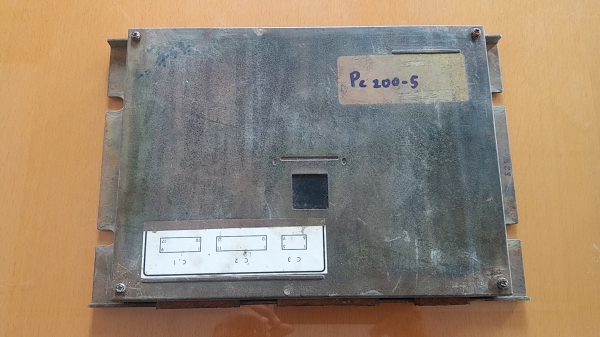 ขาย 20,000 กล่องไฟฟ้ากล่องเล็กพร้อมกล่องใหญ่ KOMATSU pc 200-5  พร้อมใช้ รับประกันคุณภาพ ดูสินค้าได้ ปทุมธานี สามโคก 090-772-3710 090-772-3708