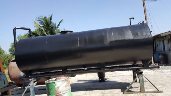 ถังน้ำมันขนาด 9000 ลิตรสวยพร้อมใช้งาน