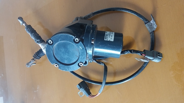 ขาย 12,000 มอเตอร์คันเร่งพร้อมสายคันเร่ง HITACHI ZX 200-1 พร้อมใช้ รับประกันคุณภาพ ดูสินค้าได้ ปทุมธานี สามโคก 090-772-3710 090-772-3708