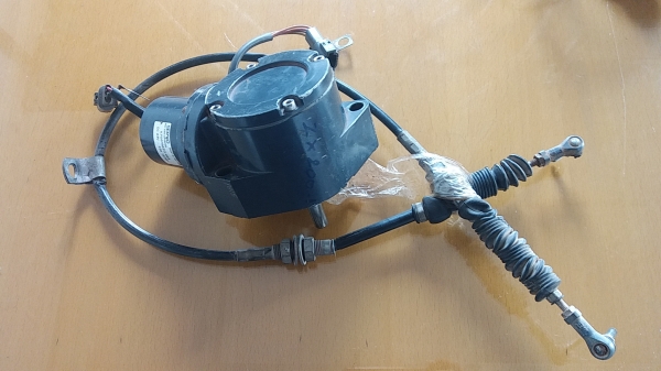 ขาย 12,000 มอเตอร์คันเร่งพร้อมสายคันเร่ง HITACHI ZX 200-1 พร้อมใช้ รับประกันคุณภาพ ดูสินค้าได้ ปทุมธานี สามโคก 090-772-3710 090-772-3708