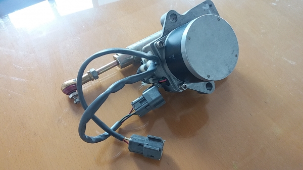 ขาย 12,000 มอเตอร์คันเร่ง KOMATSU pc 200-5-6 พร้อมใช้ รับประกันคุณภาพ ดูสินค้าได้ ปทุมธานี สามโคก 090-772-3710 090-772-3708