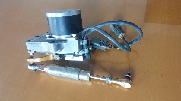 ขาย 12,000 มอเตอร์คันเร่ง KOMATSU pc 200-5-6 พร้อมใช้ รับประกันคุณภาพ ดูสินค้าได้ ปทุมธานี สามโคก 090-772-3710 090-772-3708