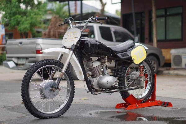 ร้าน วุฒิ นนบุรี ขาย MZ125 หยดน้ำ แต่งเก๋าๆคับ