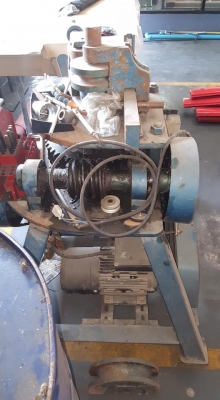 ขายครับขาย เครื่องดัดท่อ รุ่งแสงไทย ซื้อมา 65000 ดัดไปไม่กี่ที ขาย 45000 บาท 0814583376 ช่างเอก ปทุม