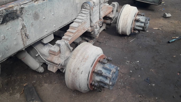 แท่นจัมโบ้ เพลาเดียว สวยมาก ไม่หลวมเพลาหามแน่นดี