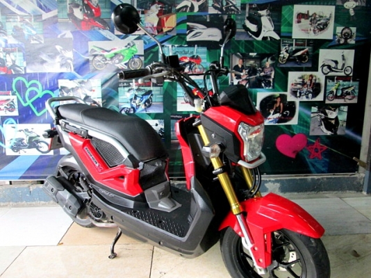 zoomer 2016 สีแดง สวยเด่นเห็นไกล ตัวใหม่ไมล์ดิจิตอล 30900