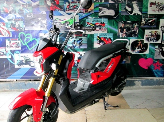 zoomer 2016 สีแดง สวยเด่นเห็นไกล ตัวใหม่ไมล์ดิจิตอล 30900