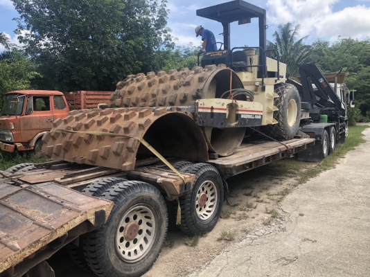 ขาย18ล้อบรรทุก/หัวลาก220แรง FN527/หางโรเบท2คาน/ติดเครนพับ6ตัน...เล่มพร้อม ขาย18ล้อบรรทุก/หัวลาก220แรง FN527/หางโรเบท2คาน/ติดเครนพับ6ตัน...เล่มพร้อม