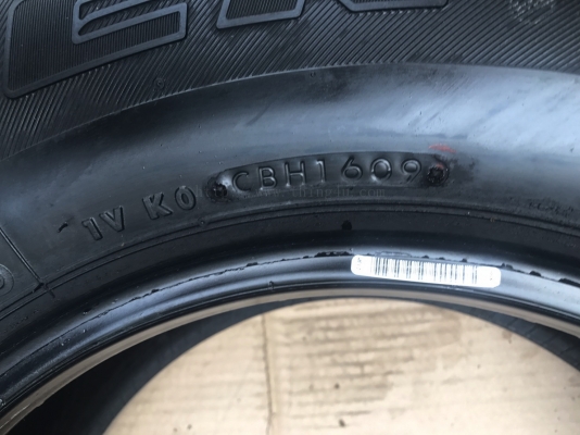 ยาง Falken 255/70R15c 3เส้น ปี14/Bridgestone 1เส้น ปี09