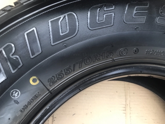 ยาง Falken 255/70R15c 3เส้น ปี14/Bridgestone 1เส้น ปี09