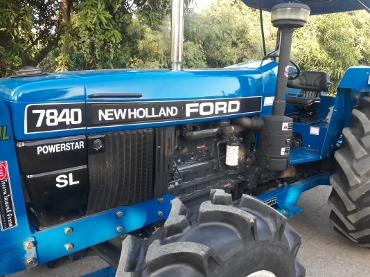 ขายนิวฮอแลน 7840 หกสูบคานนิว เกียรกลาง พร้อมทะเบียน