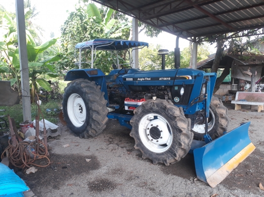 ขายนิวฮอแลน AT 6610  คานคาราโร่ เกียรกลาง พร้อมทะเบืยน