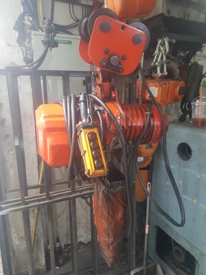 **รอกไฟฟ้า 1ตัน ช้าง+พร้อมสไลด์ราง (เก่านอก-แห้งญี่ปุ่น) เดิมๆ ทดสอบเรียบร้อยแล้วทุกระบบใช้งานได้ดีมากครับ