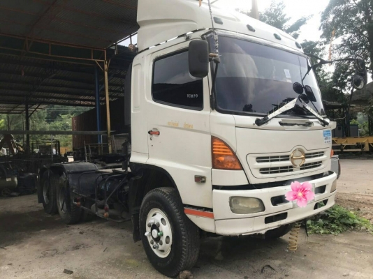 ขายรถบรรทุก 10 ล้อหัวลาก HINO MEGA 320 แรงม้าปี 2546 ราคา 820000 มี 2 หัวจัดไฟแนนซ์ได้เต็ม