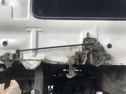 ขายรถบรรทุก 10 ล้อหัวลาก HINO MEGA 320 แรงม้าปี 2546 ราคา 820000 มี 2 หัวจัดไฟแนนซ์ได้เต็ม ขายรถบรรทุก 10 ล้อหัวลาก HINO MEGA 320 แรงม้าปี 2546 ราคา 820000 มี 2 หัวจัดไฟแนนซ์ได้เต็ม