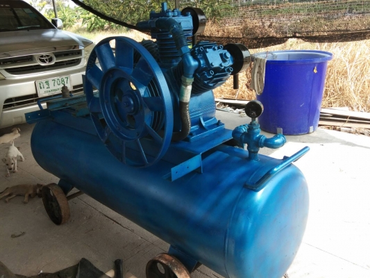 ขายปั๊มลม puma ขนาด10HP 3หัว 315ลิตรสวยครับ