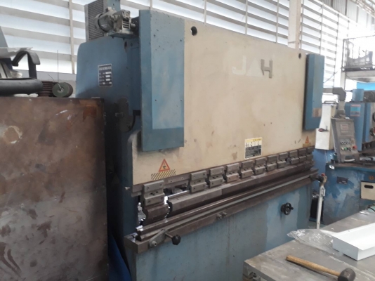 ขายเครื่องตัดกับเครื่องพับไฮโดรลิค8ฟุตตัดได้4มิลเครื่องพับๆได้6มิลขายคู่คับ ขายเครื่องตัดกับเครื่องพับไฮโดรลิค8ฟุตตัดได้4มิลเครื่องพับๆได้6มิลขายคู่คับ