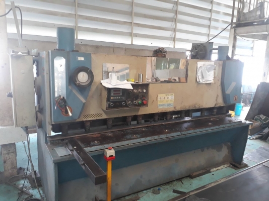 ขายเครื่องตัดกับเครื่องพับไฮโดรลิค8ฟุตตัดได้4มิลเครื่องพับๆได้6มิลขายคู่คับ ขายเครื่องตัดกับเครื่องพับไฮโดรลิค8ฟุตตัดได้4มิลเครื่องพับๆได้6มิลขายคู่คับ