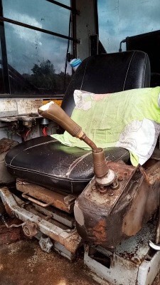 ขายรถแบคโฮ HITACHI EX200-2 ไม่มีเอกสาร ระบบไฟแมกปั๊ม ราคา 350000 ขายรถแบคโฮ HITACHI EX200-2 ไม่มีเอกสาร ระบบไฟแมกปั๊ม ราคา 350000