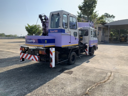 ืNK75M-V *NISSAN /FE6- **จดทะเบียนให้ จัดไฟแน็นท์ ได้**