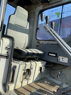 ืNK75M-V *NISSAN /FE6- **จดทะเบียนให้ จัดไฟแน็นท์ ได้**