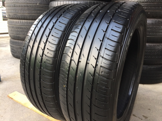 ยาง FALKEN 215-55-17 ปี 15 2 เส้น 1500 ไม่มีปะไม่บวมไม่กินข้างดอกยางเหลือเยอะเอาไปวิ่งกันใด้อีกยาวค่