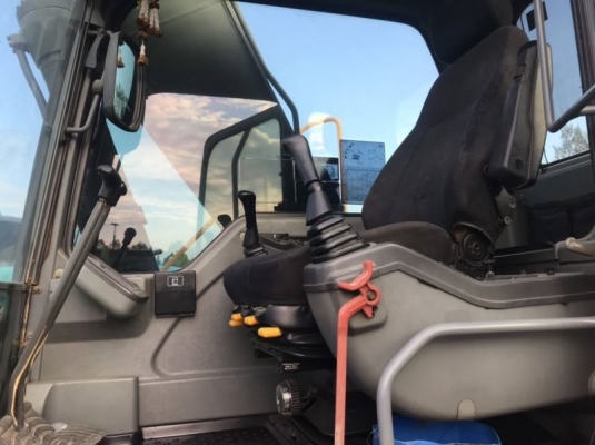 VOLVO 210BLC