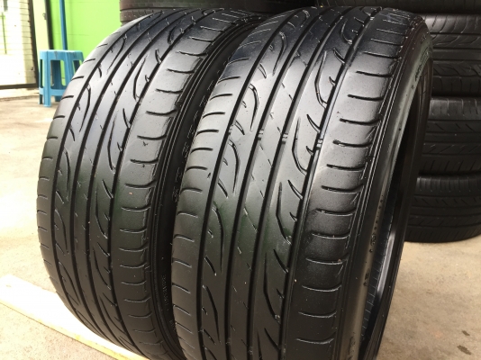 ยาง Dunlop 205-45-17 ปี 16 1 ปี 15 1 2 เส้น 1500 ไม่มีปะไม่บวมไม่กินข้างดอกยางเหลือเยอะเอาไปวิ่งกันใ