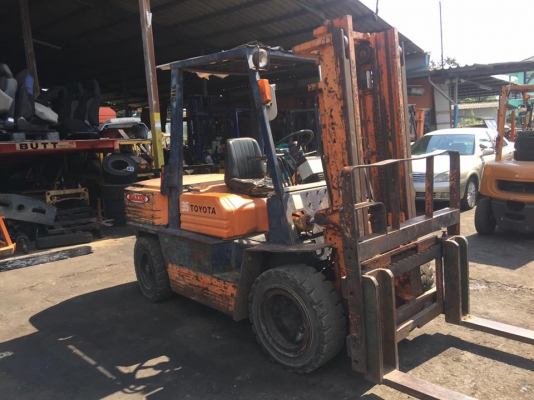 ขาย TOYOTA 5FD35  รถขนาด 3.5 ตัน ดีเซล 11Z เกียร์ออโต้