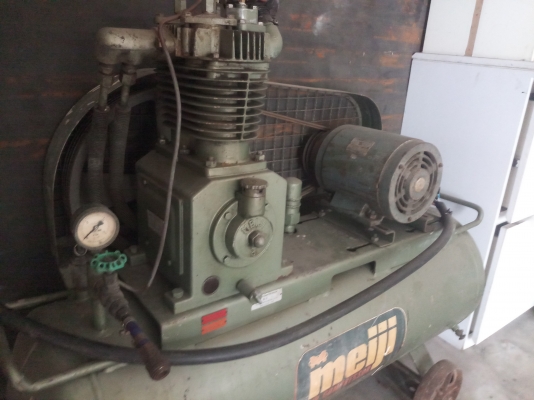 ต่อรองได้  ปั้มลมมือเดียว อุปกรณ์เหมือนออกห้างญี่ปุ่น โรงงานผลิตเสื้อแบรนด์ห้าง ใช้งานไม่หนัก