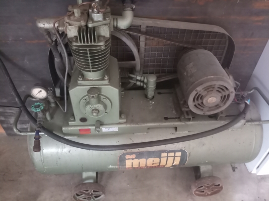 ต่อรองได้  ปั้มลมมือเดียว อุปกรณ์เหมือนออกห้างญี่ปุ่น โรงงานผลิตเสื้อแบรนด์ห้าง ใช้งานไม่หนัก