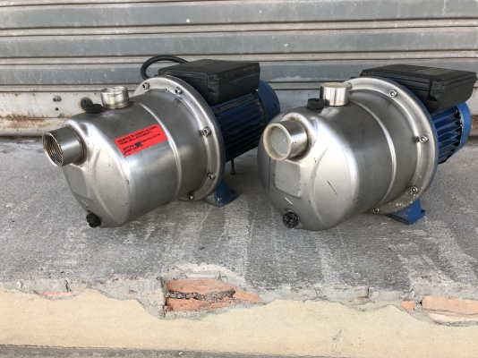 ขายปั๊มน้ำหัวปั๊มสแตนเลส Stac 1HP. 220V ไฟบ้าน made in Italy รุ่นแรงดันสูง สภาพสวย วิ่งนิ่มเดิมๆ พร้อมใช้งาน มี 2ตัวครับ