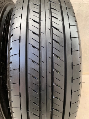 ยางป้ายแดง 215-65-16 Bridgestone ปี 18 ดอกเต็มๆ มีตุ่มทุกเส้น