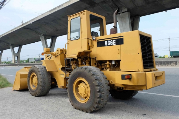 รถตักล้อยาง CAT 936E สภาพเนี๊ยบๆ ราคา 950,000 บาทครับ นัดดูรถได้ ถ.บางนา-ตราด สมุทรปราการครับ รถตักล้อยาง CAT 936E สภาพเนี๊ยบๆ ราคา 950,000 บาทครับ นัดดูรถได้ ถ.บางนา-ตราด สมุทรปราการครับ