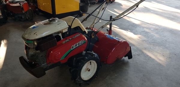 รถพรวนดิน