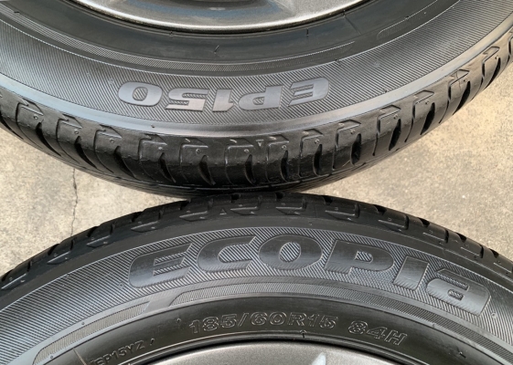 ล้อแม็ก Nissan March ขอบ 15 สีเทากัน พร้อมยาง 185-60-15 Bridgestone ปี 17 สภาพสวย ดอกยางหนาปึก