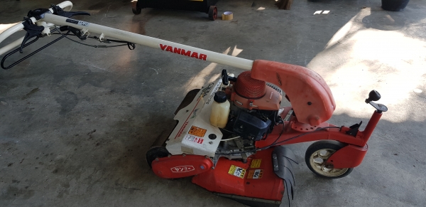 รถตัดหญ้าเดินตาม