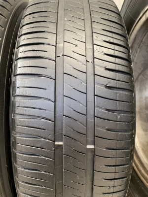 ล้อแม็ก Nissan Almera ขอบ 15 พร้อมยาง Michelin 185-65-15 ปี 15 แม็กเดิม ดอกยางหนาปึก ใส่กับ Almera หรือ March ได้เลย