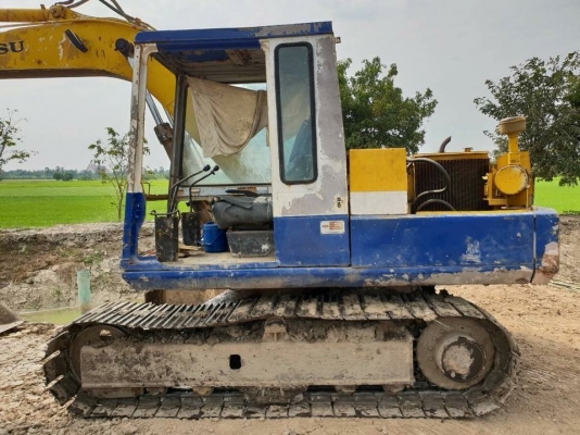 ขายKOMATSU PC120-3 รถพร้อมใช้งาน เครื่องดี ช่วงล่างดี ไม่มีปัญหาใดๆ ขายเพราะคนขับต้องการจะเปลี่ยนรุ่นใหม่ รถอยู่ อำเภอเมือง จังหวัดสุพรรณบุรี ขาย0616613023แพรว ขาย279000 ราคาต่อรองได้