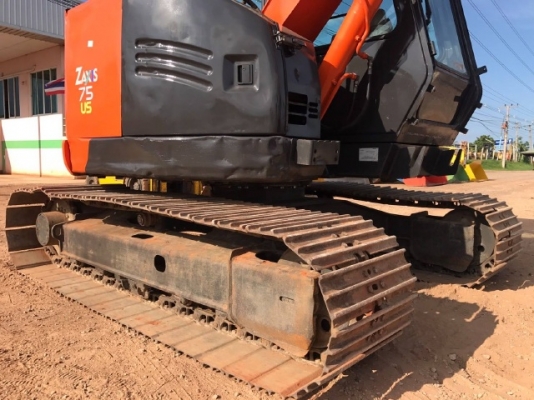 ขายรถขุด HITACHI ZX75US-3 ปี 2010 นำเข้าเองจากญี่ปุ่น สภาพสวยพร้อมใช้ มีVDOการทำงานครับ