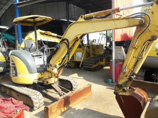 มาใหม่จ้า..KOMATSU  PC35MR-3  เก่านอกแท้  มีลายแย๊ก  สภาพสวย  3,xxxชั่วโมง พร้อมใช้ โทร 089-3818694 จ๊อย