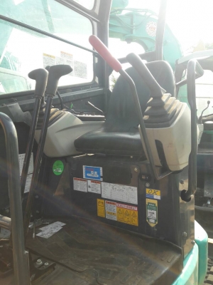 มาใหม่จ้า..KOBELCO SK 38UR  เก่านอกแท้  สภาพสวย 200ชั่วโมง  ปี 2017 พร้อมใช้ โทร 089-3818694 จ๊อย