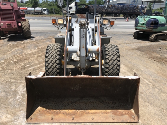 ขายรถตัก FURUKAWA FL35-2 เครื่องยนต์ 3 สูบ ระบบเลี้ยวเอวอ่อน 2000 ชม สมบูรณ์พร้อมใช้ครับ FROM JAPAN ติดต่อ 063-9316985 ID LINE : 0639316985