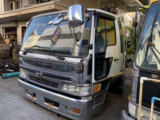 ขายหัวเก๋ง HINO สีขาวญี่ปุ่น หัวกว้างมีแคปสภาพสวยๆไม่ผุ