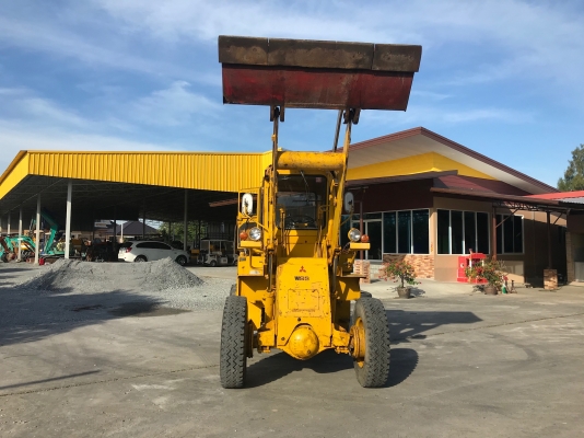 ขายรถตักMITSUBISHIรุ่นWS3 นำเข้าญี่ปุ่นไม่เคยใช้งานในไทยเอวอ่อนเครื่องมิตซูบิชิ4สูบ สภาพดีพร้อมใช้งาน 081-8302909 จิรโรจน์ Line ID : jiraroj2909